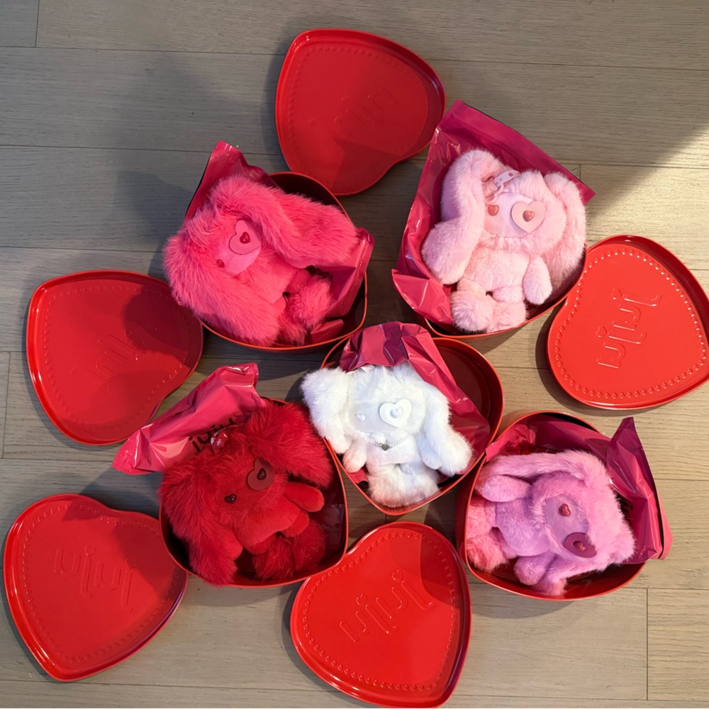 JUJU: CJ Hendry valentines